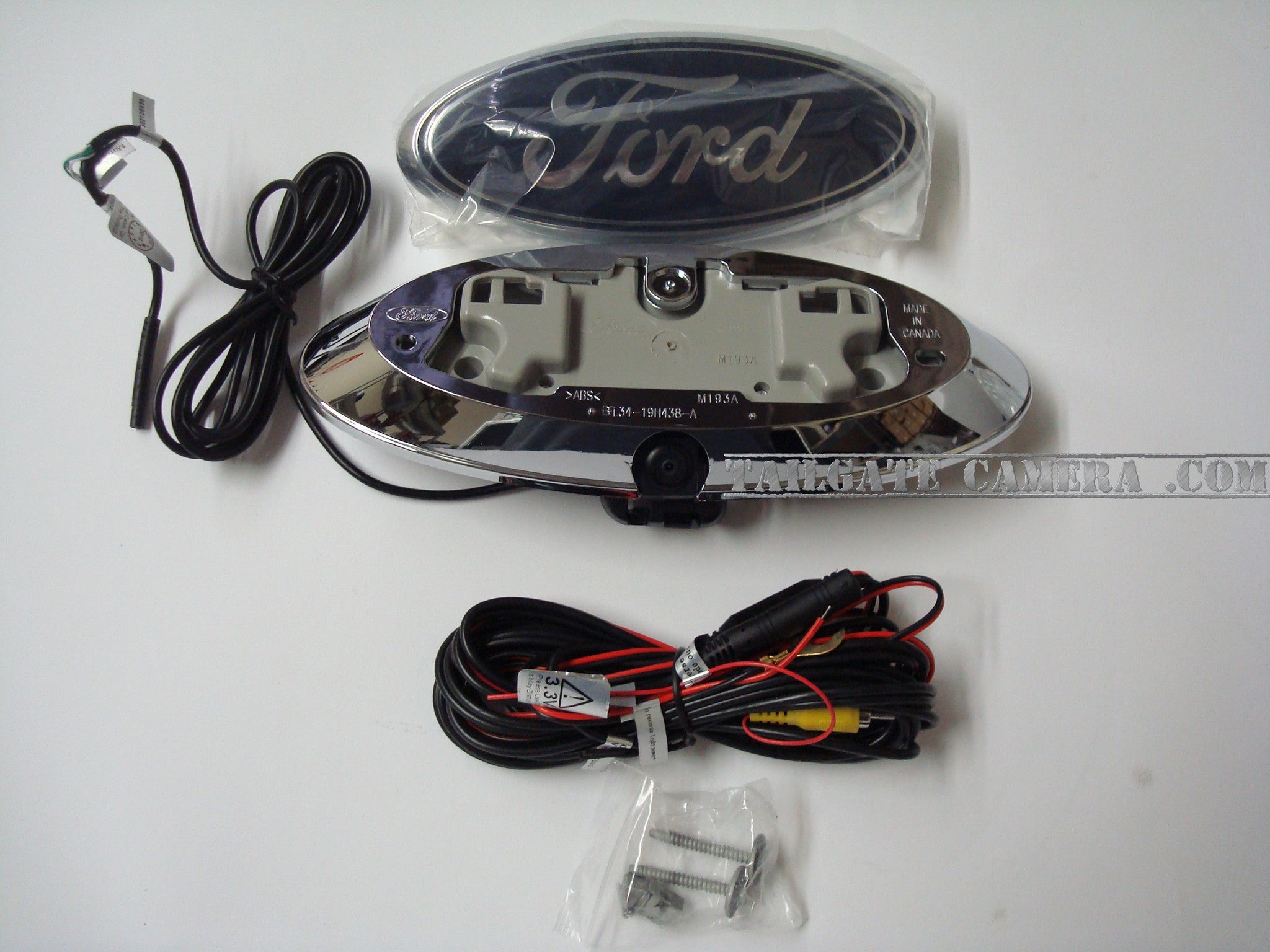 Ford,tailgate,emblem,back,up,camera,backup,camera,f150,f250,f350,truck,f,series
